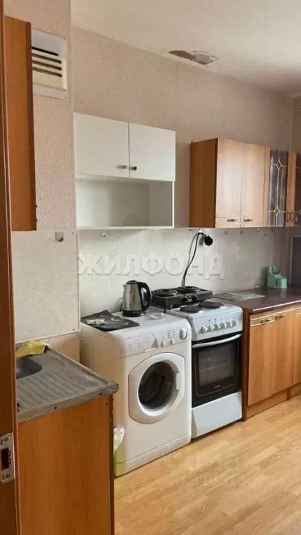 2-к кв. Белгородская область, Белгород ул. Макаренко, 26 (64.8 м) - Фото 1