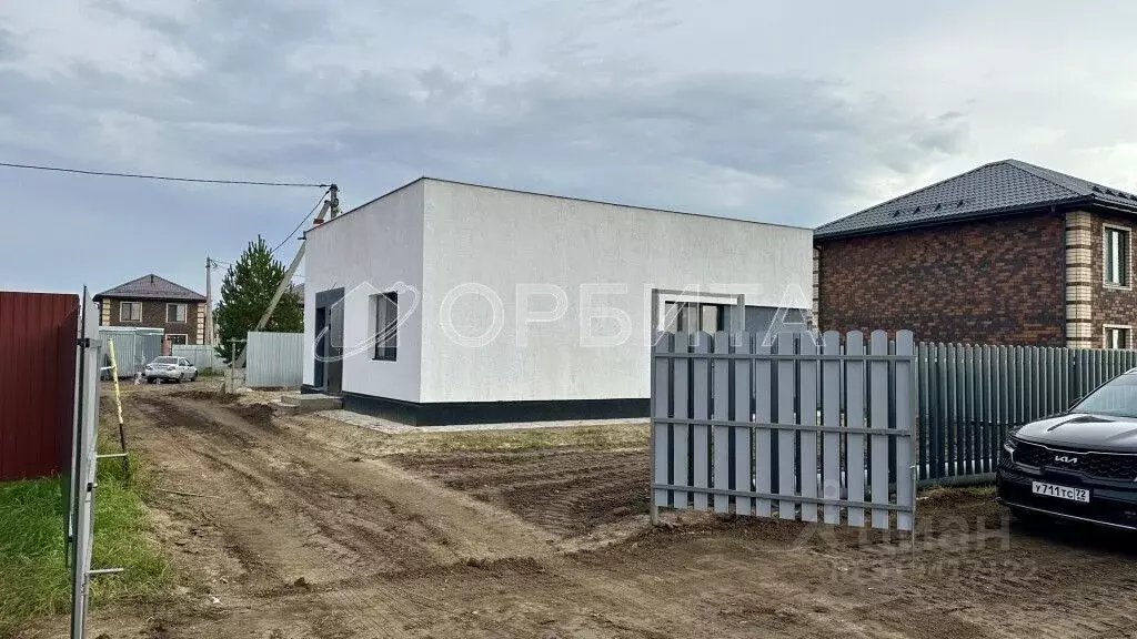 Дом в Тюменская область, Тюменский район, д. Ушакова бул. Центральный ... - Фото 0