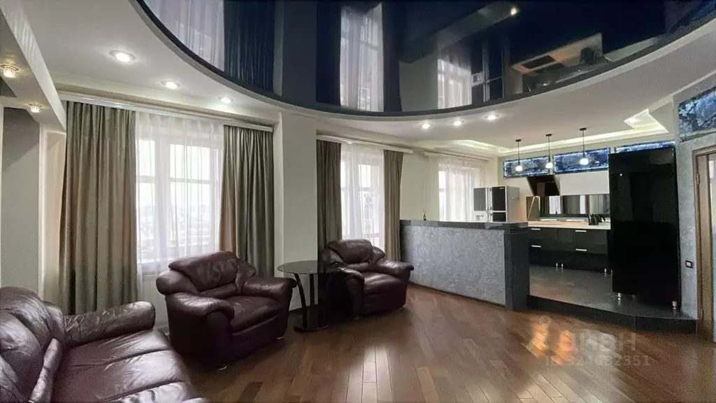 3-к кв. Челябинская область, Челябинск ул. Володарского, 17 (84.0 м) - Фото 2