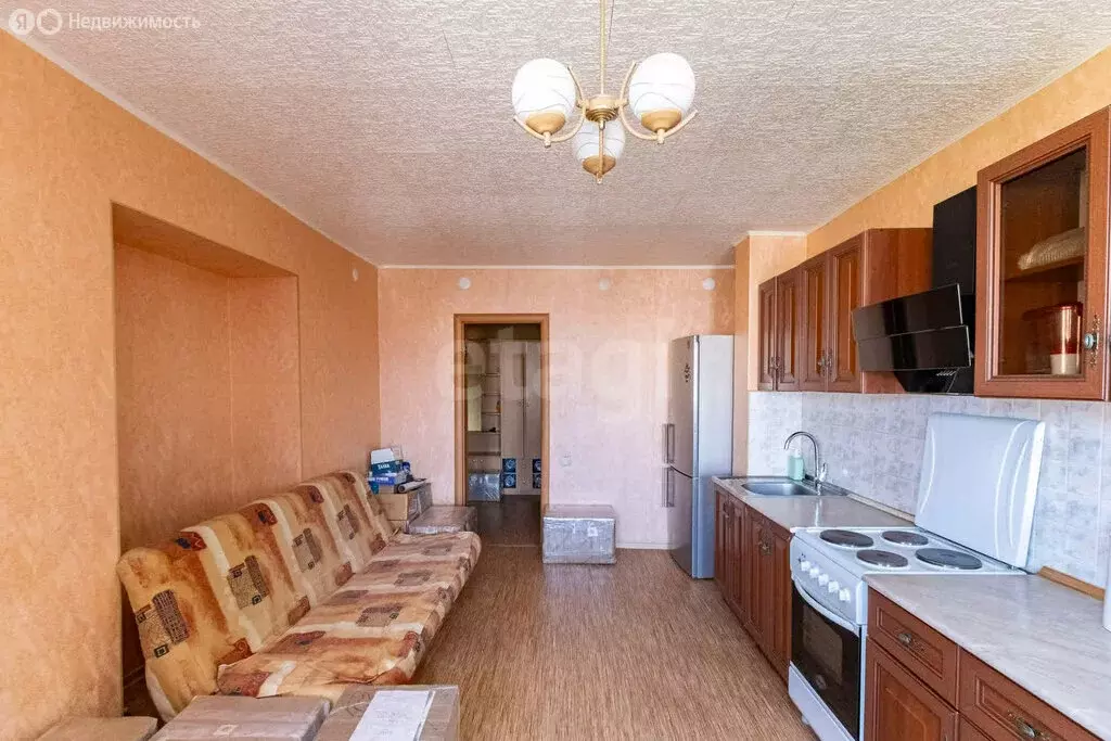 2-комнатная квартира: Тюмень, улица 50 лет Октября, 24к1 (61 м) - Фото 1