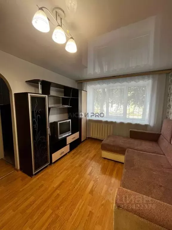 2-к кв. Башкортостан, Уфа ул. Коммунаров, 8 (45.0 м) - Фото 1