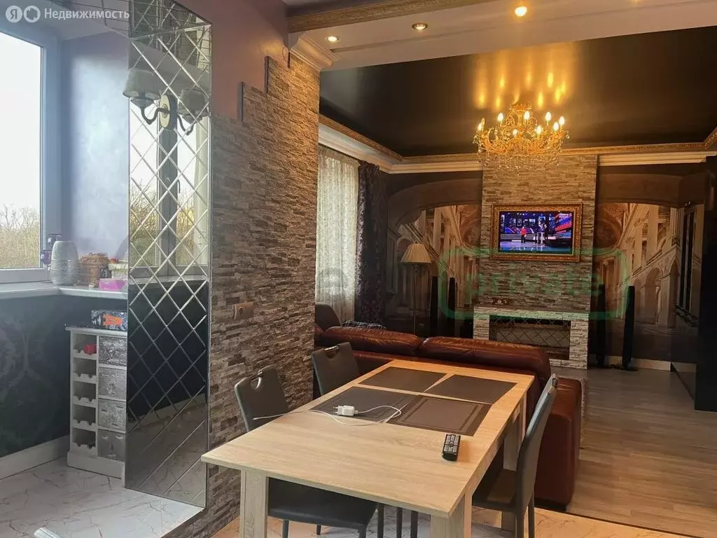 2-комнатная квартира: Калининград, улица Юрия Гагарина, 2А (75.3 м) - Фото 1