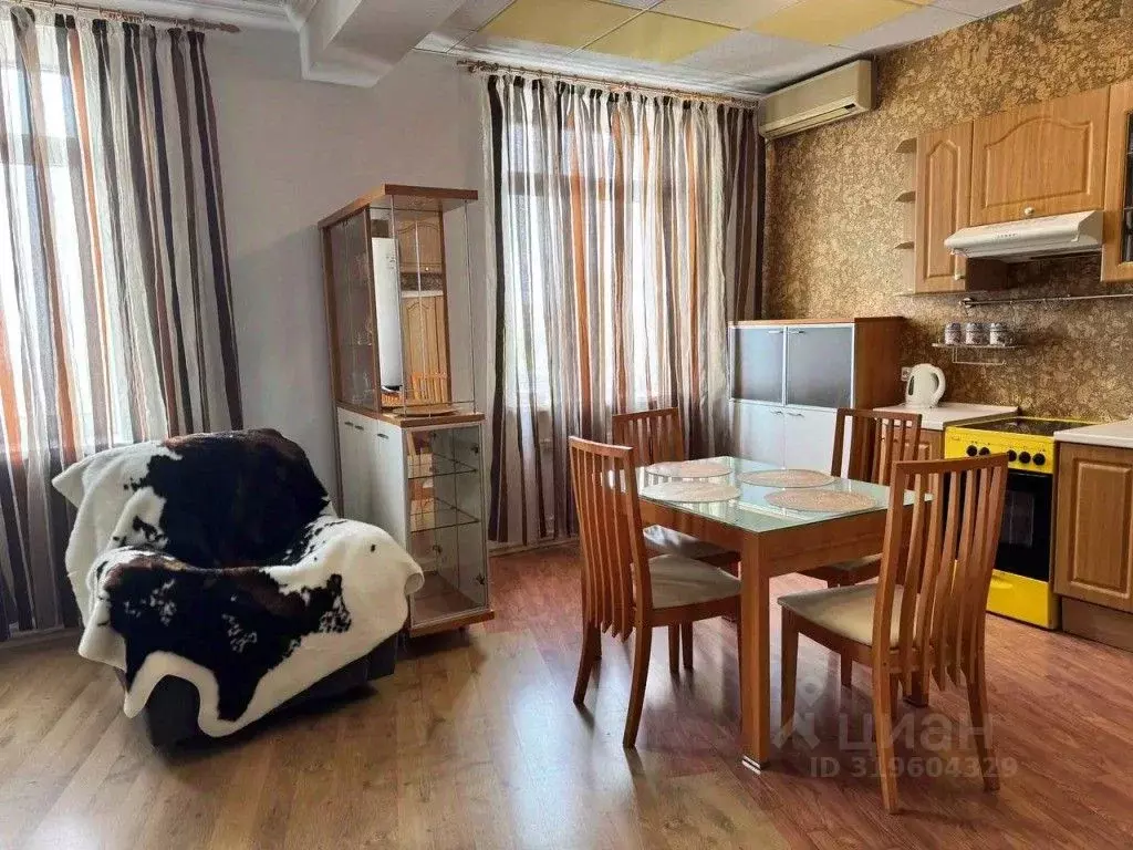 3-к кв. Приморский край, Владивосток Партизанский просп., 22 (70.0 м) - Фото 1