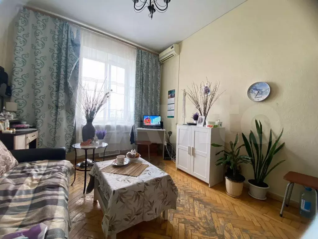 Комната 15,5 м в 3-к., 4/7 эт. - Фото 0