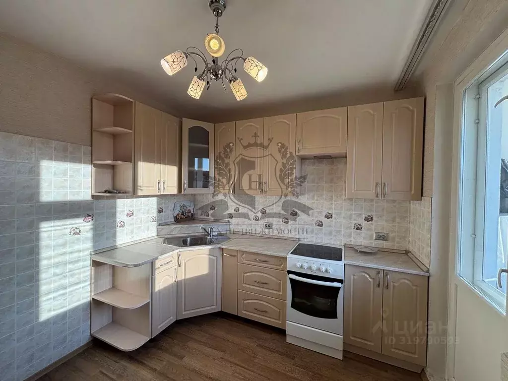 1-к кв. Санкт-Петербург ул. Бадаева, 8к1 (35.0 м) - Фото 0