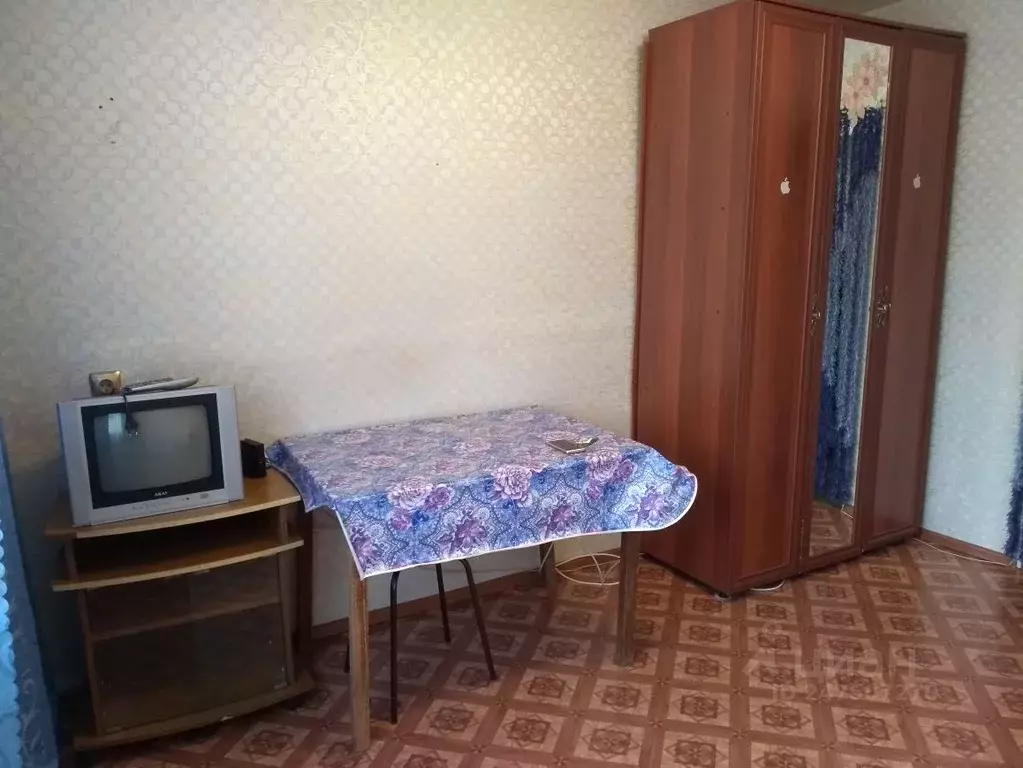 Комната Тюменская область, Тюмень Тульская ул., 8 - Фото 1
