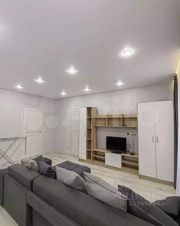 2-к кв. Хакасия, Абакан просп. Дружбы Народов, 43А (75.0 м) - Фото 2