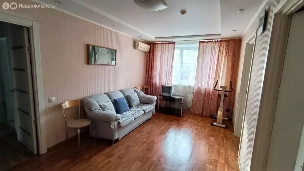 4-комнатная квартира: Волгоград, улица Кузнецова, 52 (61.6 м) - Фото 1