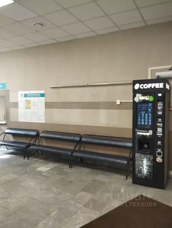 Помещение свободного назначения в Свердловская область, Екатеринбург ... - Фото 0