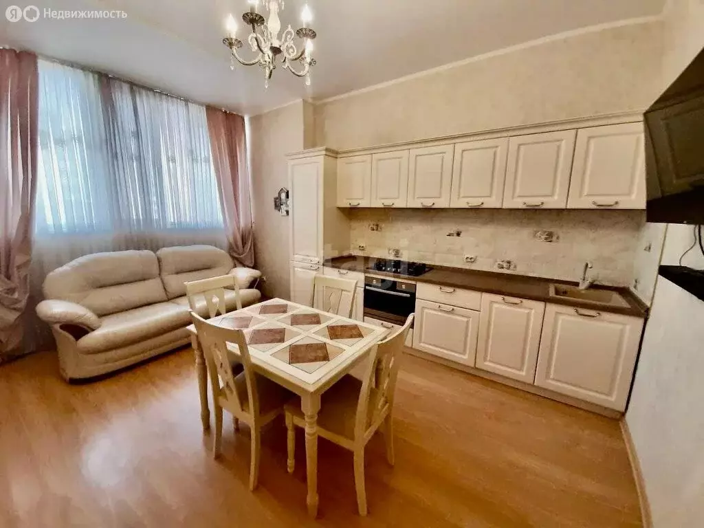 2-комнатная квартира: Белгород, улица Толстого, 37 (65 м) - Фото 1