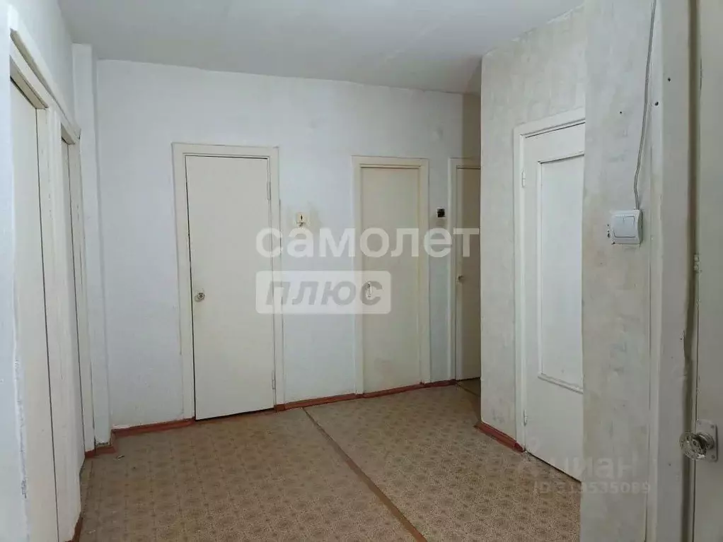 3-к кв. Калмыкия, пос. Ики-Бурул, 1-й мкр 23 (65.2 м) - Фото 0