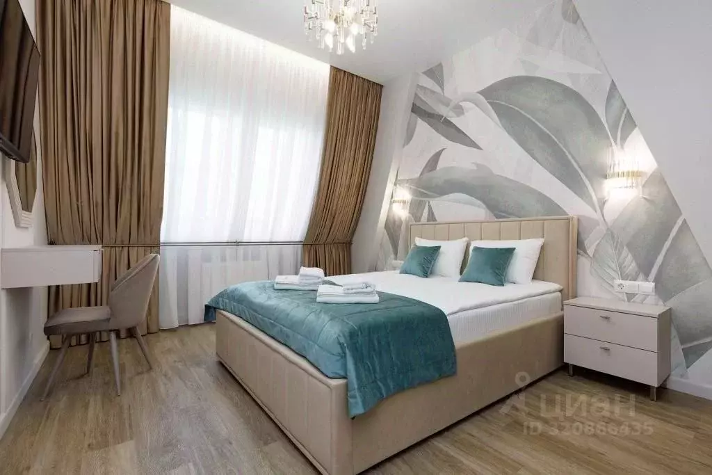 3-к кв. Карачаево-Черкесия, Черкесск Октябрьская ул., 12 (86.0 м) - Фото 0
