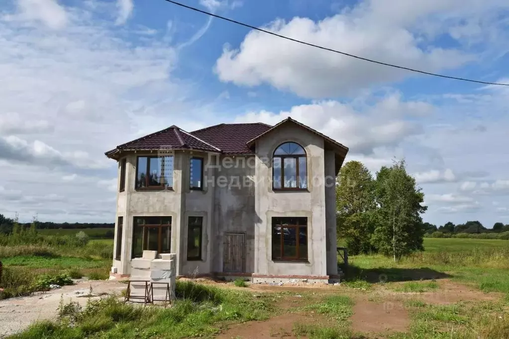 Дом в Новгородская область, Новгородский район, д. Савино ул. ... - Фото 0