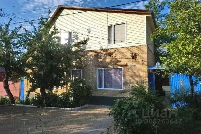 Дом в Краснодарский край, Ейск Керченский пер., 9 (70 м) - Фото 1