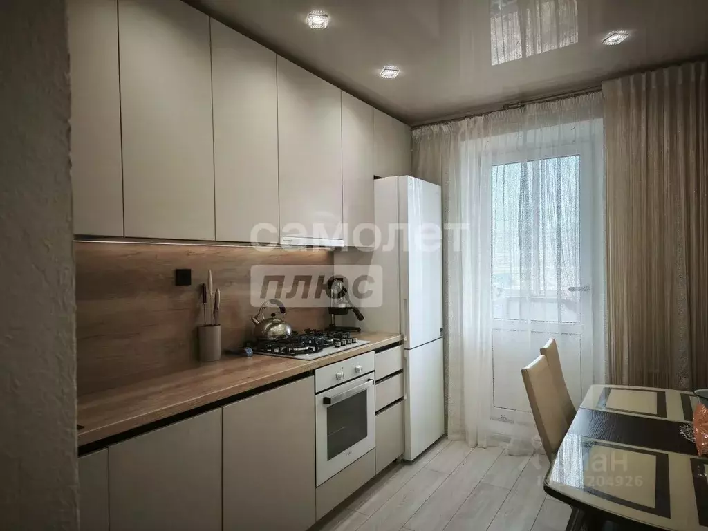 3-к кв. Татарстан, Набережные Челны ул. Раскольникова, 17 (72.8 м) - Фото 0