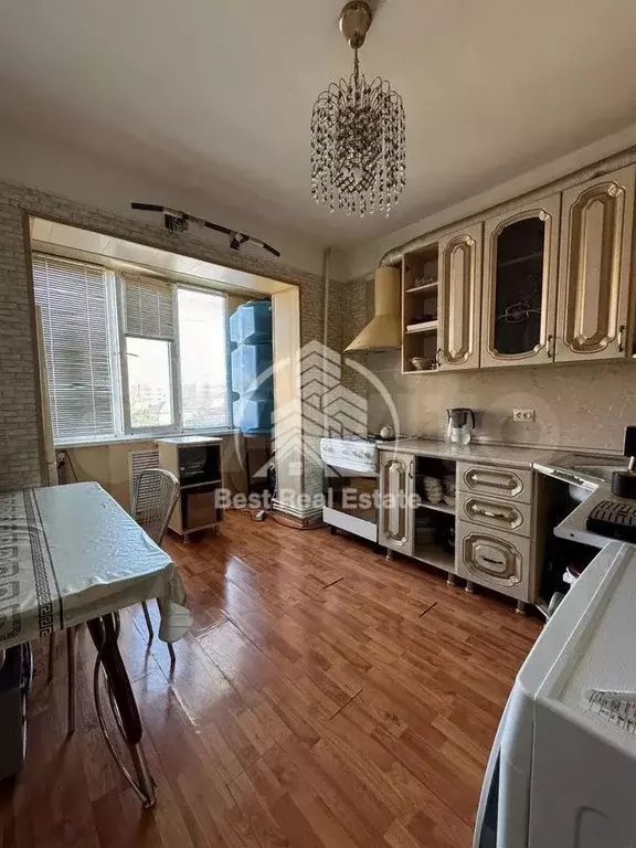4-к. квартира, 100 м, 4/10 эт. - Фото 0