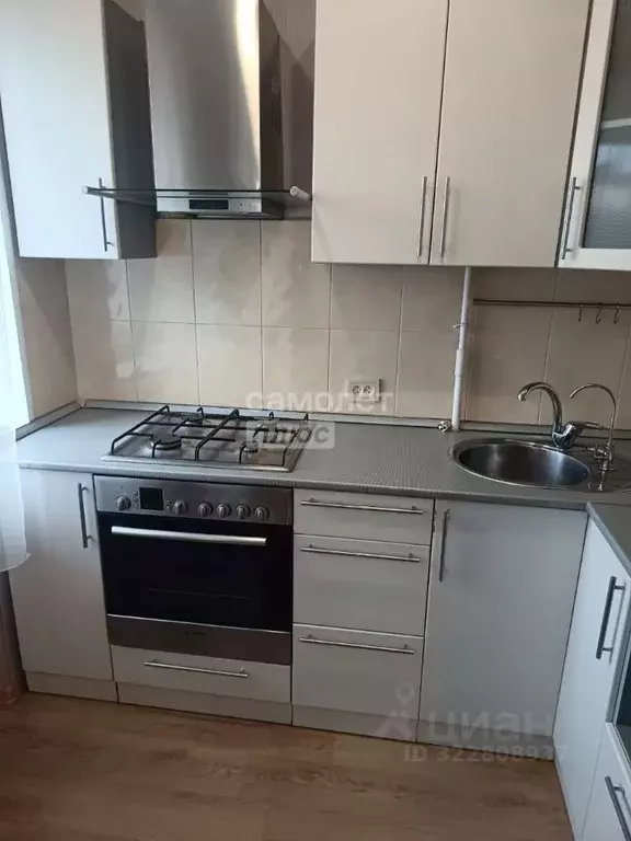 2-к кв. Челябинская область, Челябинск просп. Победы, 200 (40.0 м) - Фото 1