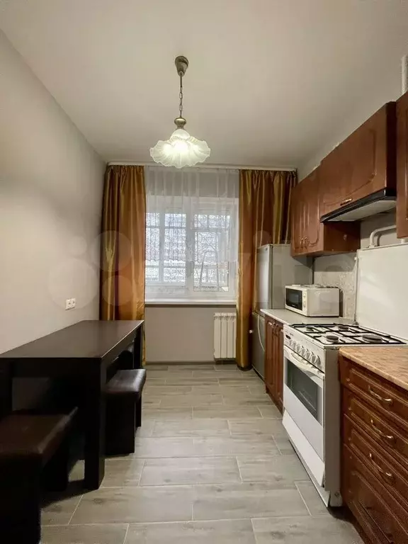 1-к. квартира, 40м, 2/5эт. - Фото 1