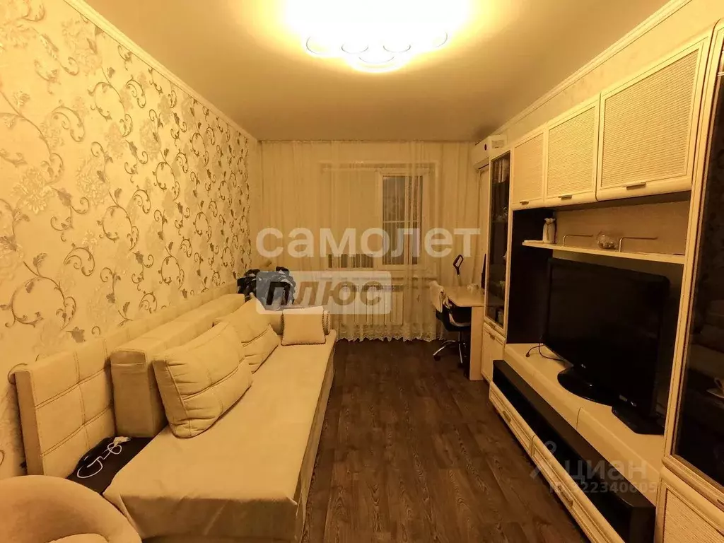 1-к кв. Белгородская область, Старый Оскол ул. Крутикова, 17 (30.0 м) - Фото 2