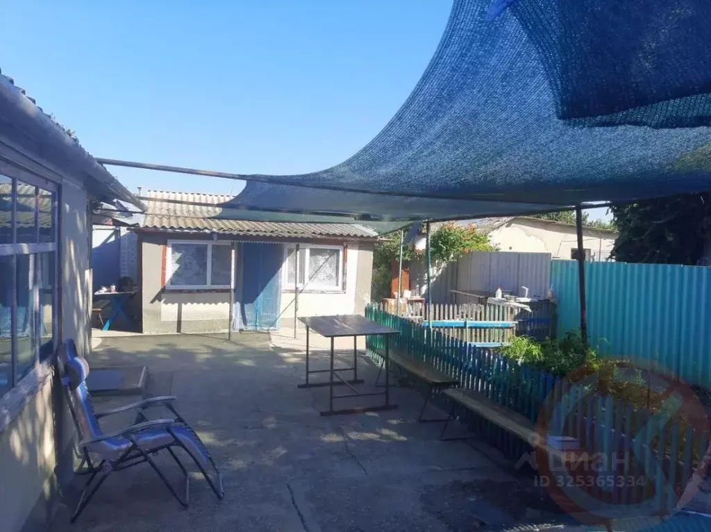 Дом в Крым, Красноперекопский район, с. Ишунь ул. Карла Маркса (71 м) - Фото 1