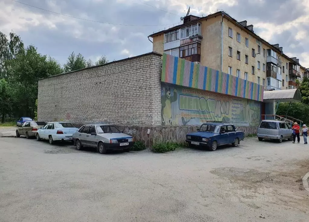 Помещение свободного назначения в Свердловская область, Асбест ул. ... - Фото 1