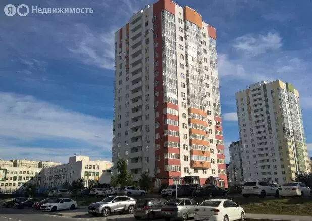 1-комнатная квартира: Тюмень, улица Николая Зелинского, 18 (48 м) - Фото 1