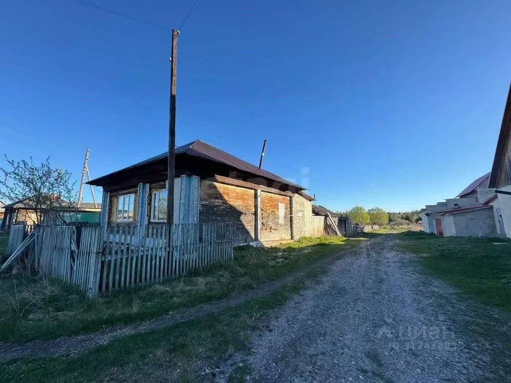 Дом в Свердловская область, Тугулымский муниципальный округ, д. ... - Фото 0