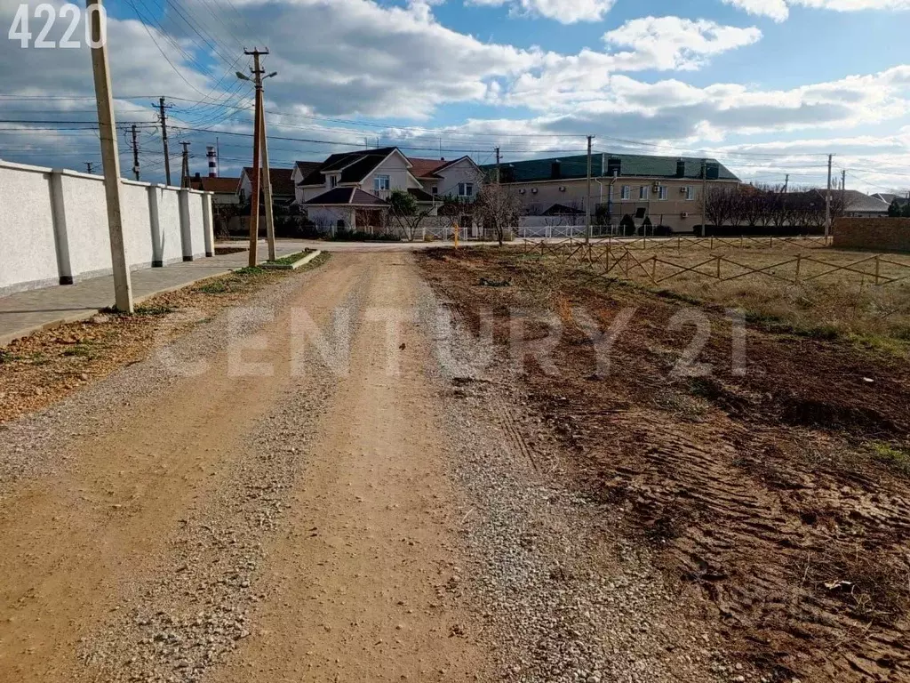 Участок в Крым, Евпатория городской округ, Заозерное пгт ул. ... - Фото 2