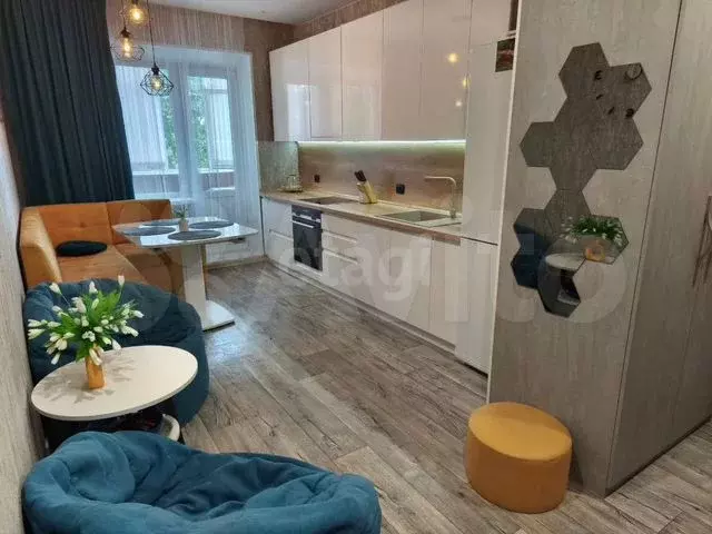 3-к. квартира, 82 м, 1/5 эт. - Фото 0