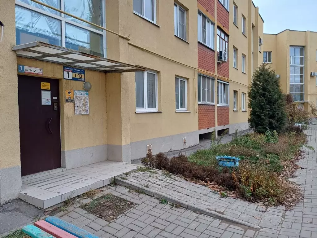 2-к кв. Волгоградская область, Волжский просп. Имени Ленина, 172 (54.0 ... - Фото 1