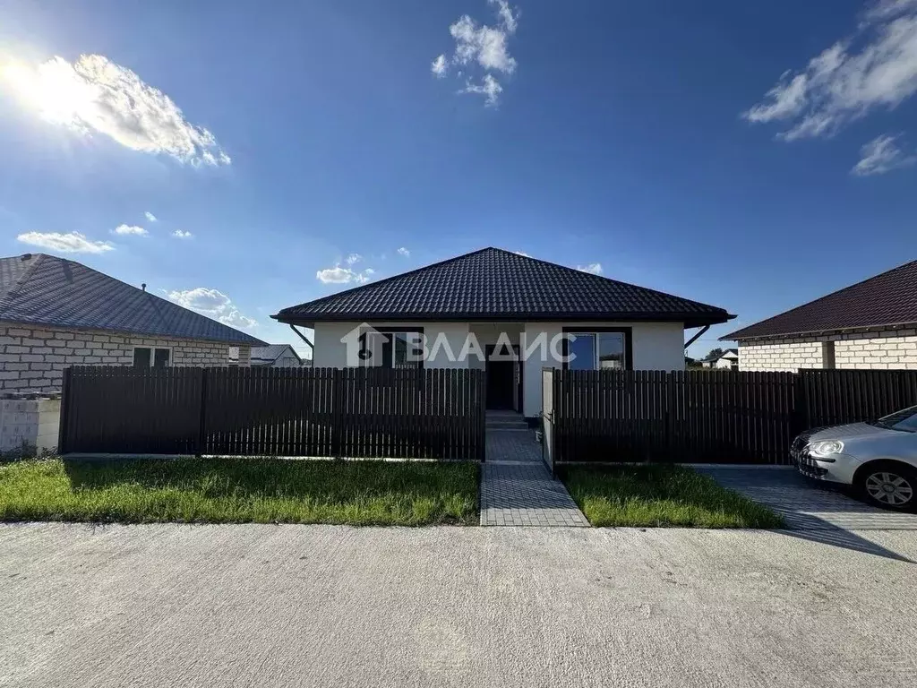 Дом в Калининградская область, Гурьевский муниципальный округ, пос. ... - Фото 1