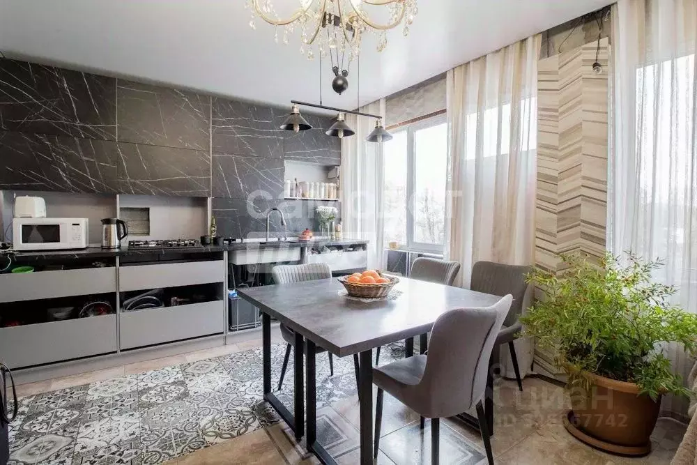 2-к кв. Приморский край, Владивосток Абрикосовый пер., 14 (72.4 м) - Фото 2