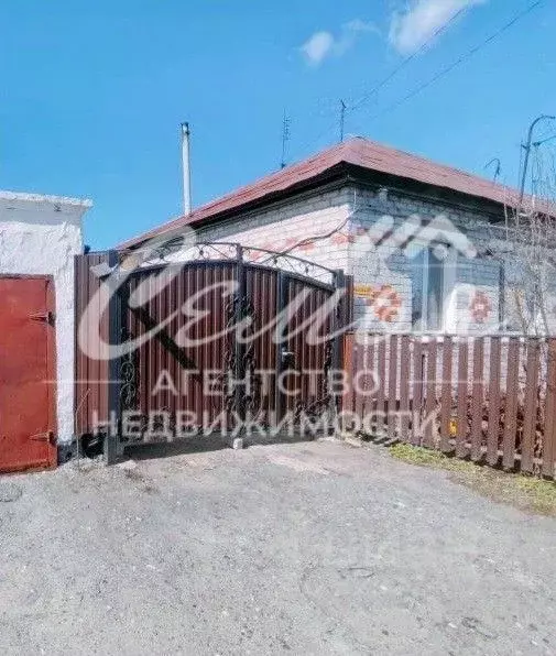 Таунхаус в Тюменская область, Заводоуковск ул. Черняховского (62 м) - Фото 1