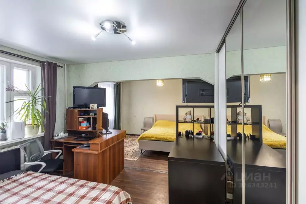 1-к кв. Омская область, Омск Омская ул., 117 (52.7 м) - Фото 0