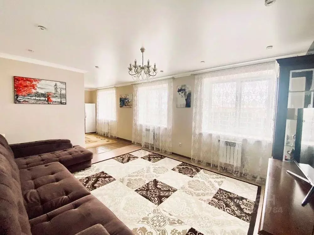 3-к кв. Оренбургская область, Оренбург ул. Яицкая, 1/2 (90.0 м) - Фото 2