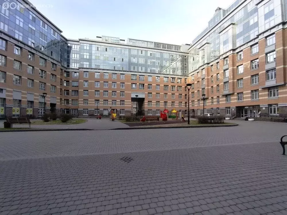 2-комнатная квартира: Санкт-Петербург, Пионерская улица, 50 (70.3 м) - Фото 0
