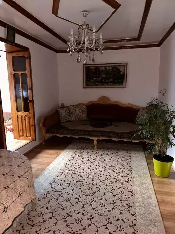 3-к кв. Дагестан, с. Гуниб ул. Имени Ахмеда Цурмилова, 15 (85.0 м) - Фото 0
