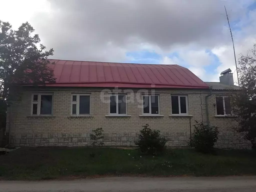 Дом в село Нижнедевицк, Солнечная улица (132 м) - Фото 1