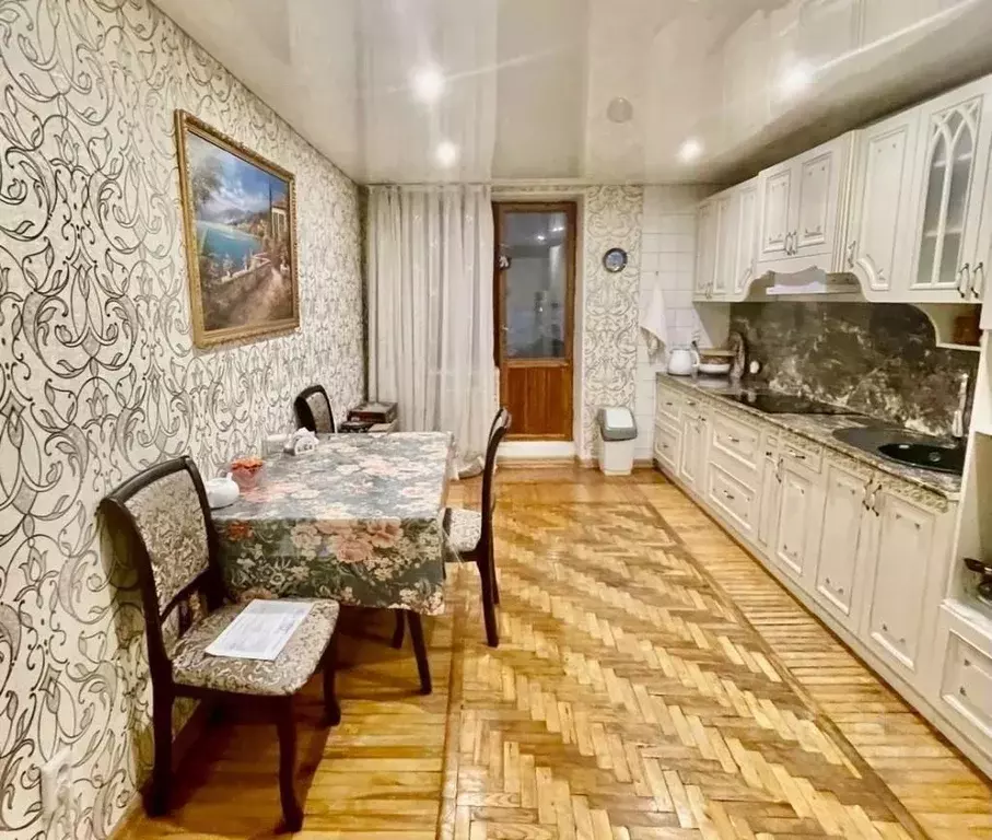 3-к кв. Крым, Симферопольский район, Мирновское с/пос, с. Белоглинка ... - Фото 1