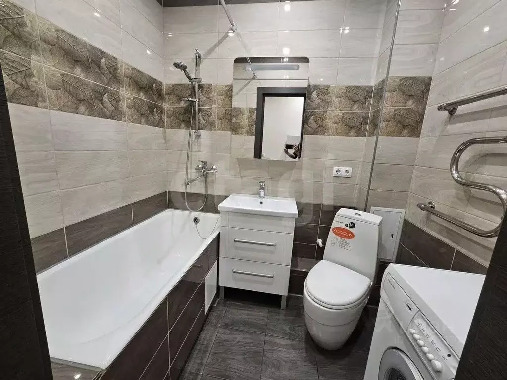2-к кв. Алтайский край, Барнаул Интернациональная ул., 101 (50.2 м) - Фото 1