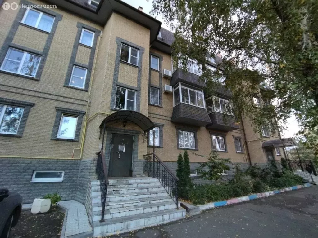 3-комнатная квартира: Курск, Рябиновая улица, 8Б (74 м) - Фото 1