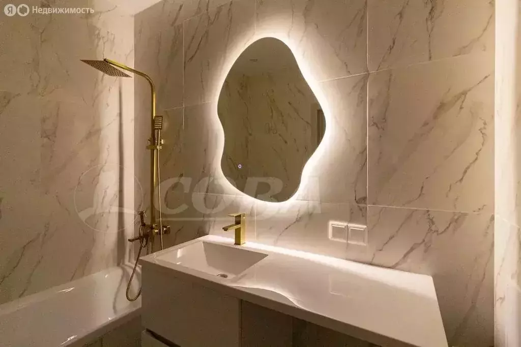 Квартира-студия: Тюмень, улица Республики, 204к11 (30 м) - Фото 1