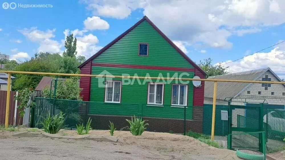 Дом в Бобров, Школьная улица, 52 (130 м) - Фото 1