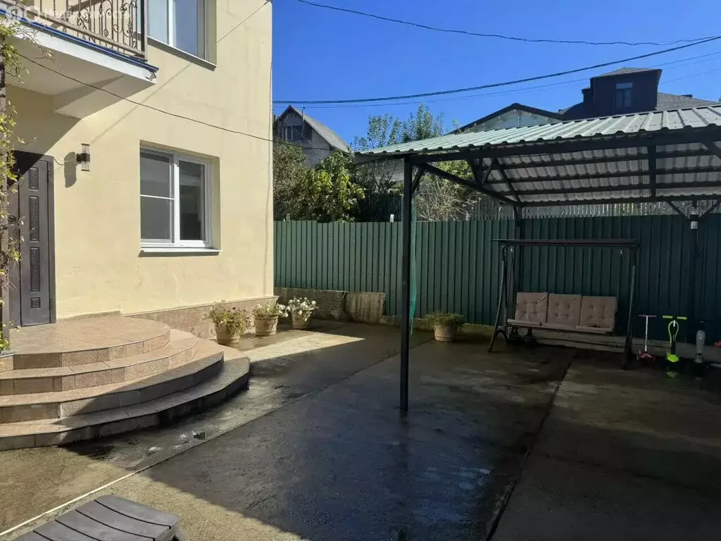 Дом в Сочи, посёлок Мамайский Перевал, улица Туманяна, 8к1 (220 м) - Фото 1