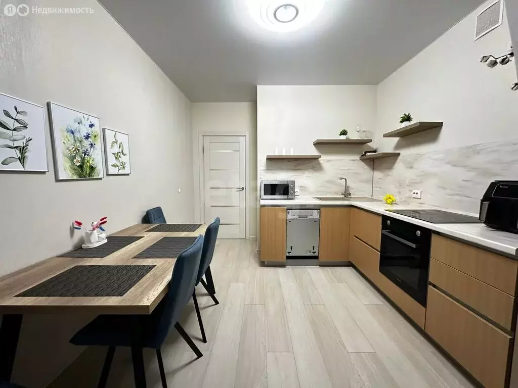 2-комнатная квартира: Первомайский, улица Строителя Николая Шишкина, ... - Фото 2