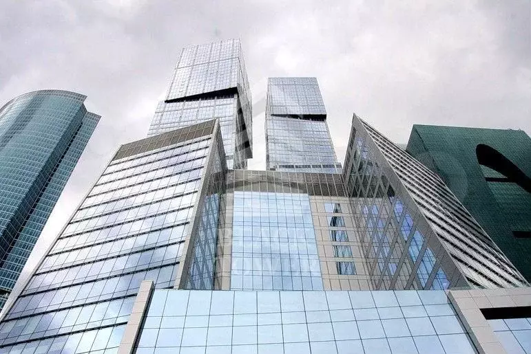 Продам офисное помещение, 980 м - Фото 0