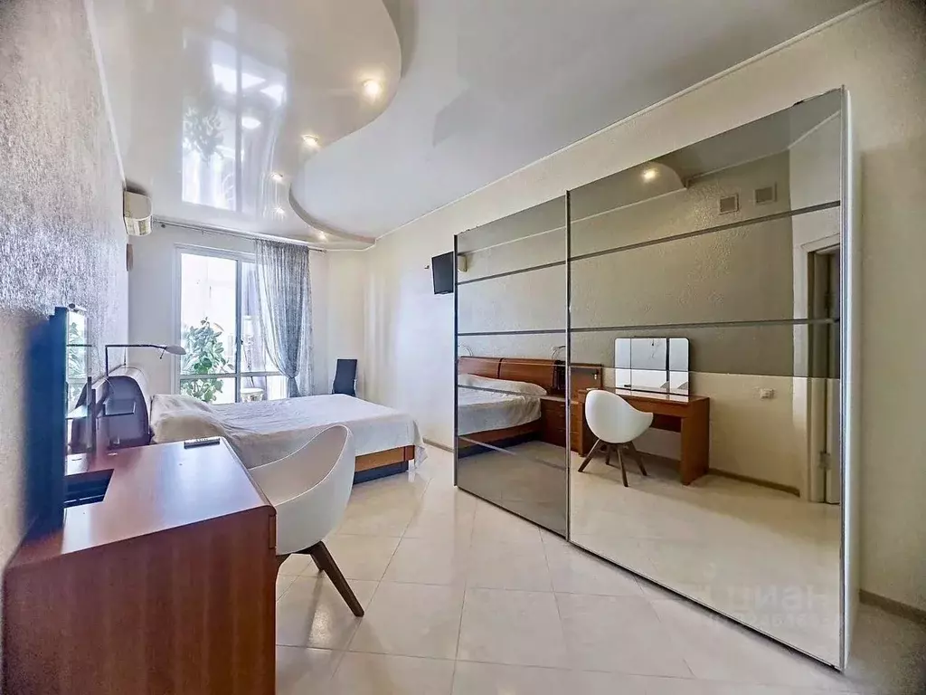 3-к кв. Краснодарский край, Сочи Центральный мкр, ул. Первомайская, 21 ... - Фото 1