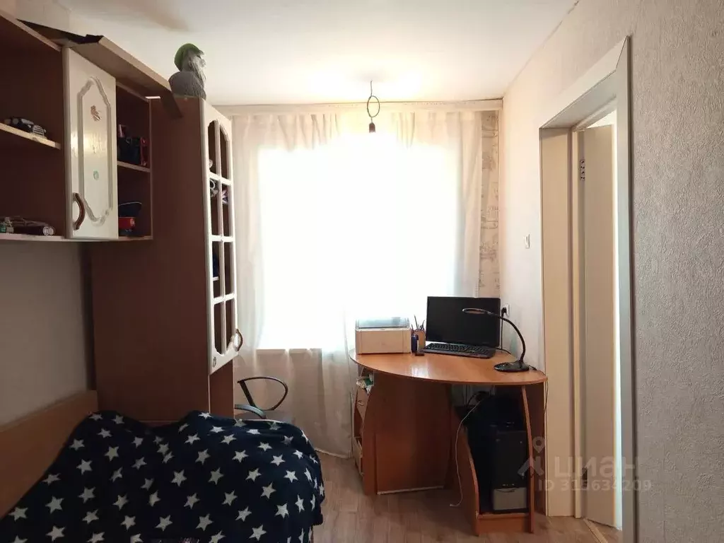 2-к кв. Мордовия, Саранск ул. Степана Разина, 33 (40.1 м) - Фото 0