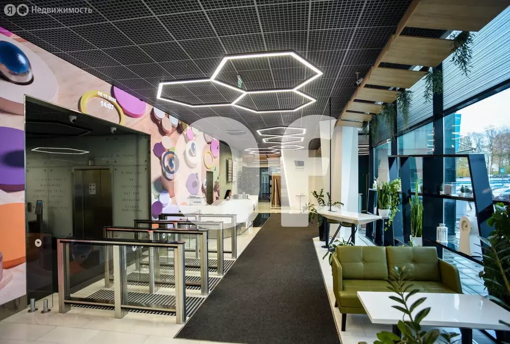 Офис (600 м) - Фото 1