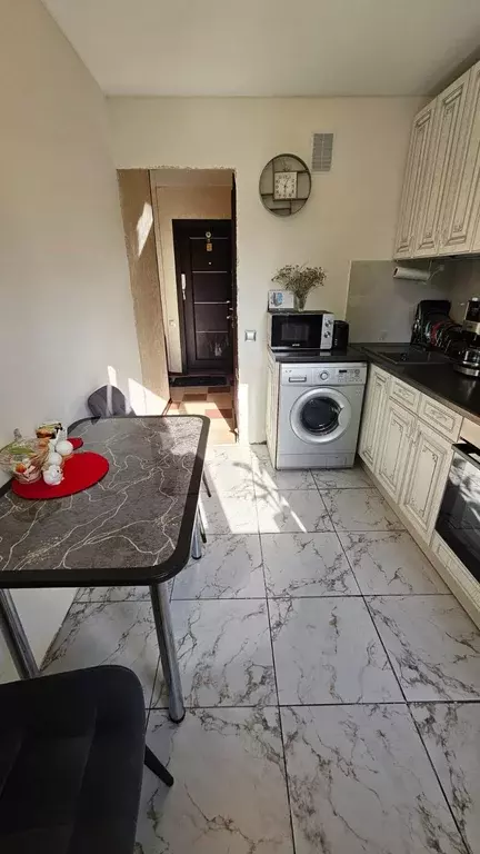 Продаётся 4-к квартира, 60.9 м - Фото 1